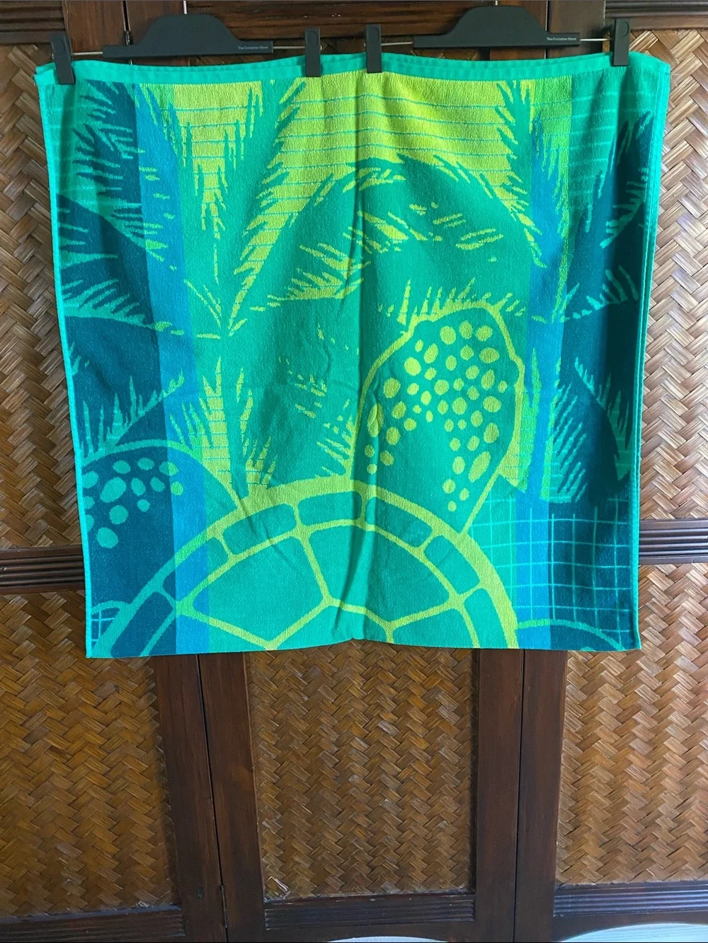 The BIG one towels 68 X 34 (Lot of 2)